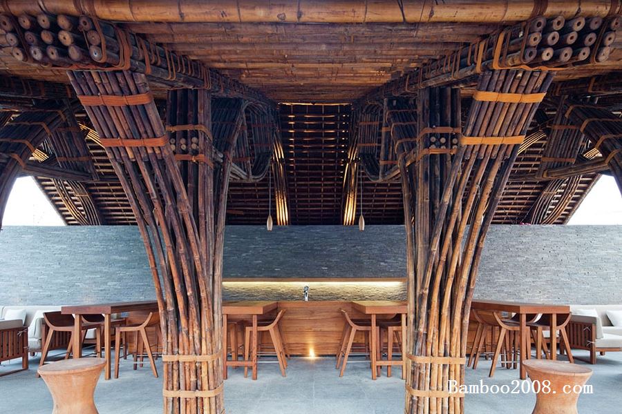 越南：纳曼度假村海滨竹建筑酒吧