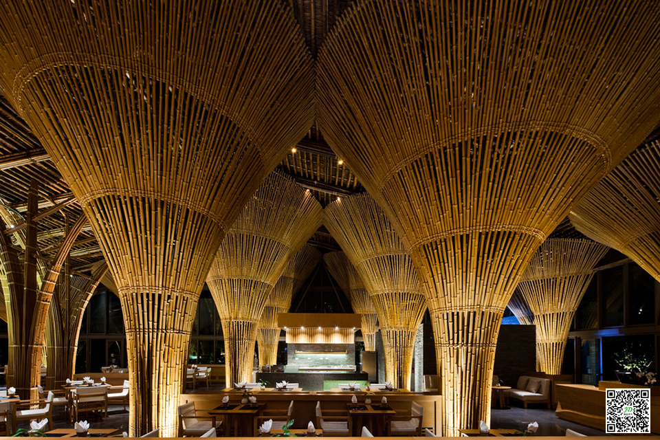 为什么这个餐厅|酒吧如此有特色呢？因为是用竹子打造的