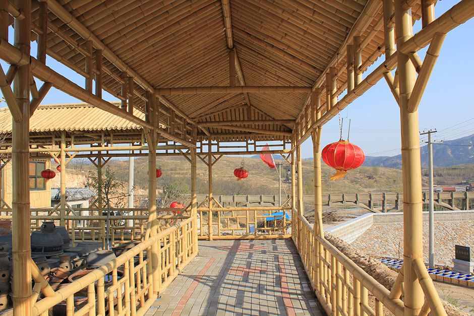 山东.莱芜天通屿风景区竹房子 竹廊